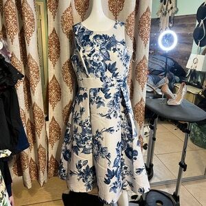 Danny & Nicole White and Blue Floral Midi Dress